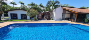 Casa em condominio fechado com piscina